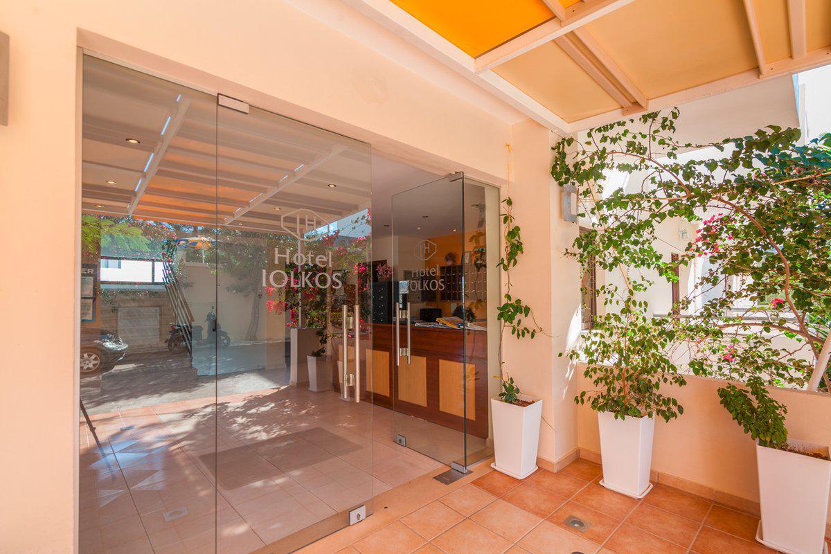 Iolkos Hotel Kárpathos Eksteriør billede