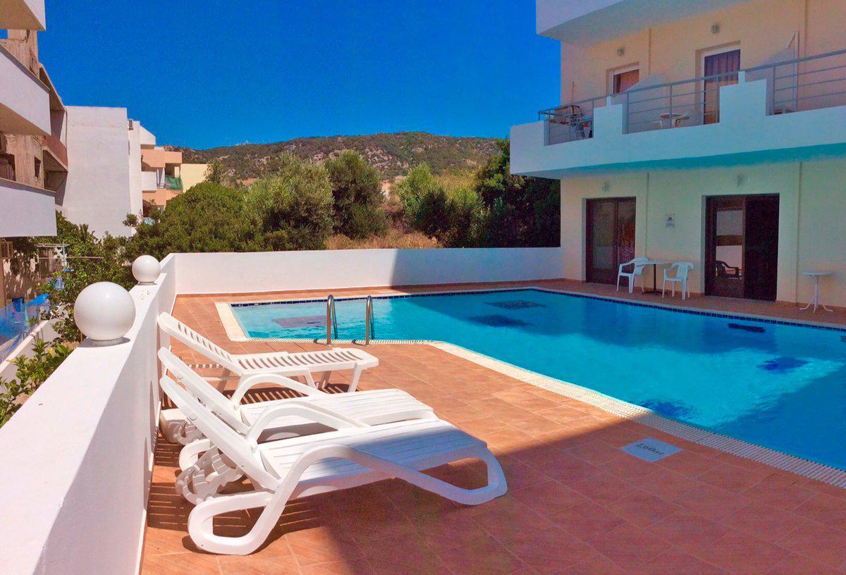 Iolkos Hotel Kárpathos Eksteriør billede