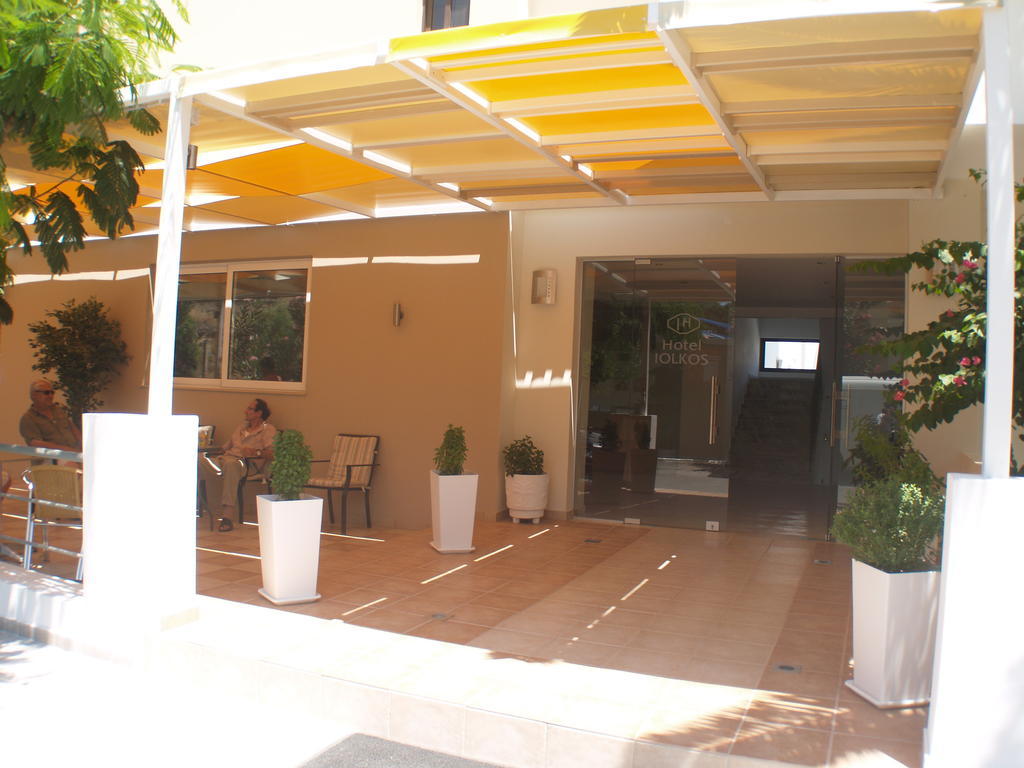 Iolkos Hotel Kárpathos Eksteriør billede