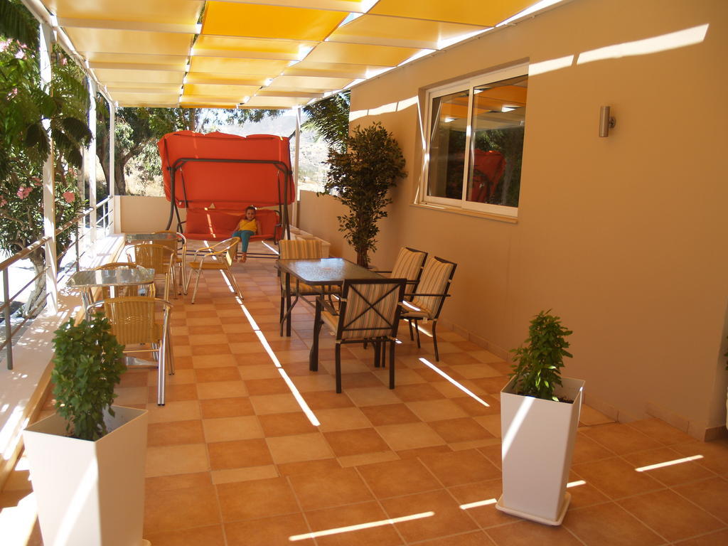 Iolkos Hotel Kárpathos Eksteriør billede
